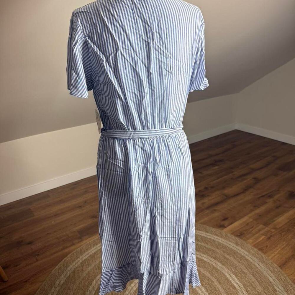 Naïf Blue & White Coastal Stripe Wrap Dress NWT Size L Beachy Cottagecore - Picture 3 of 6